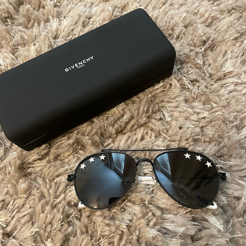 Givenchy Star Detail 58mm Mirrored Aviator Sunglasses